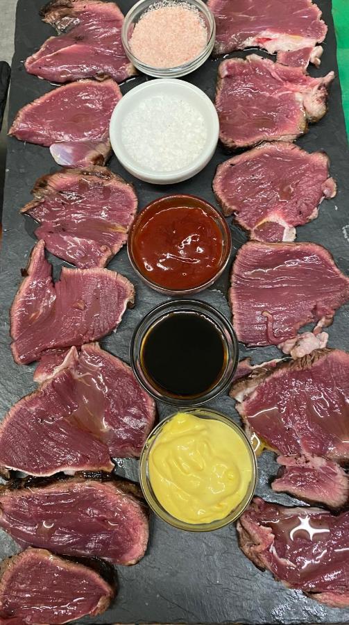 Restaurant & Rooms Cabrit Sant Mateu Ngoại thất bức ảnh