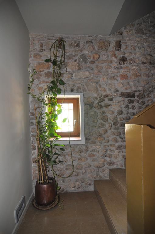 Restaurant & Rooms Cabrit Sant Mateu Ngoại thất bức ảnh